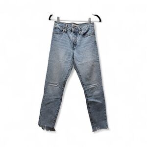 Levi’s Wedgie Fit Jeans 100% Cotton High Rise Frayed Hem Vintage Wash | Size 24